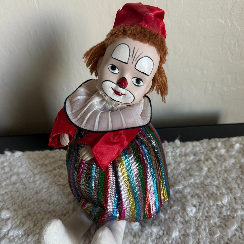 Vintage Melodies Musical Send In The Clowns - Movement and Music